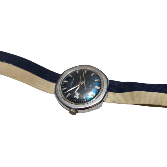 Killer Timex 1976 Vintage Marlin Mens Date Watch Hexagon Stunning Jade Dial L11 - Picture 2 of 2